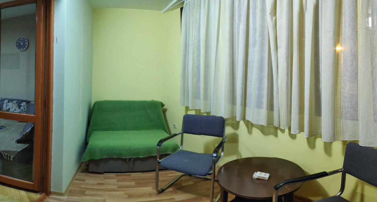 Malo Brdo Apartamento Podgorica Exterior foto